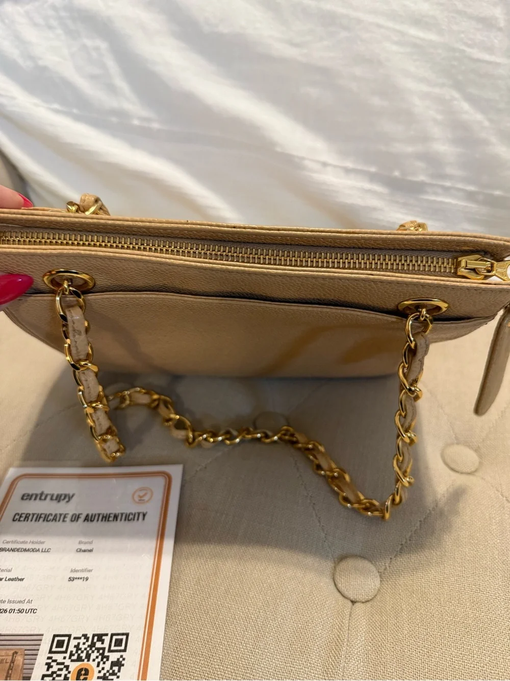 Chanel Vintage Beige shoulder tote with 24k plated gold hardware